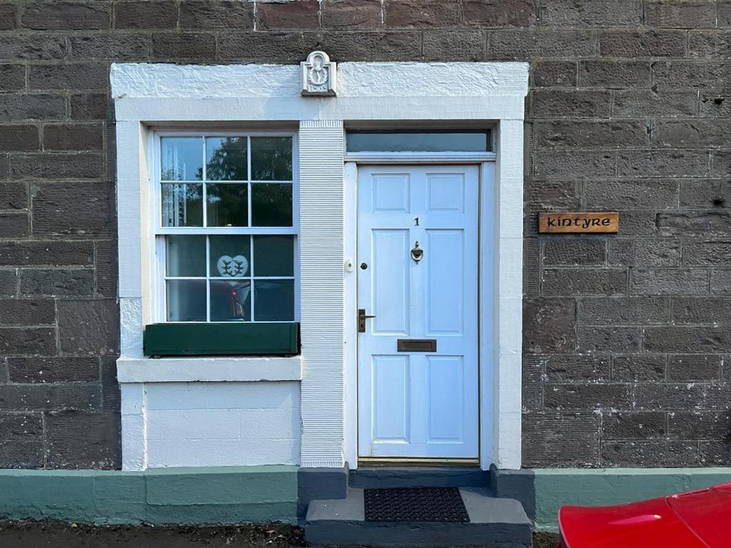 Pretty Ground Cottage In Comrie Buitenkant foto