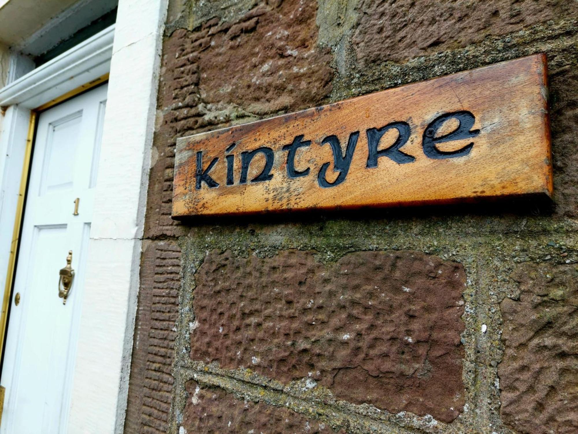 Pretty Ground Cottage In Comrie Buitenkant foto